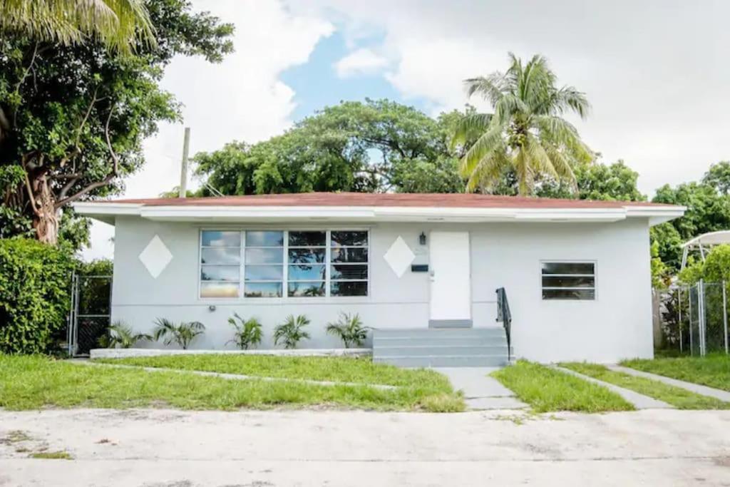 Modern 5 Bedroom Miami Home 15 Min To The Beach Exterior photo